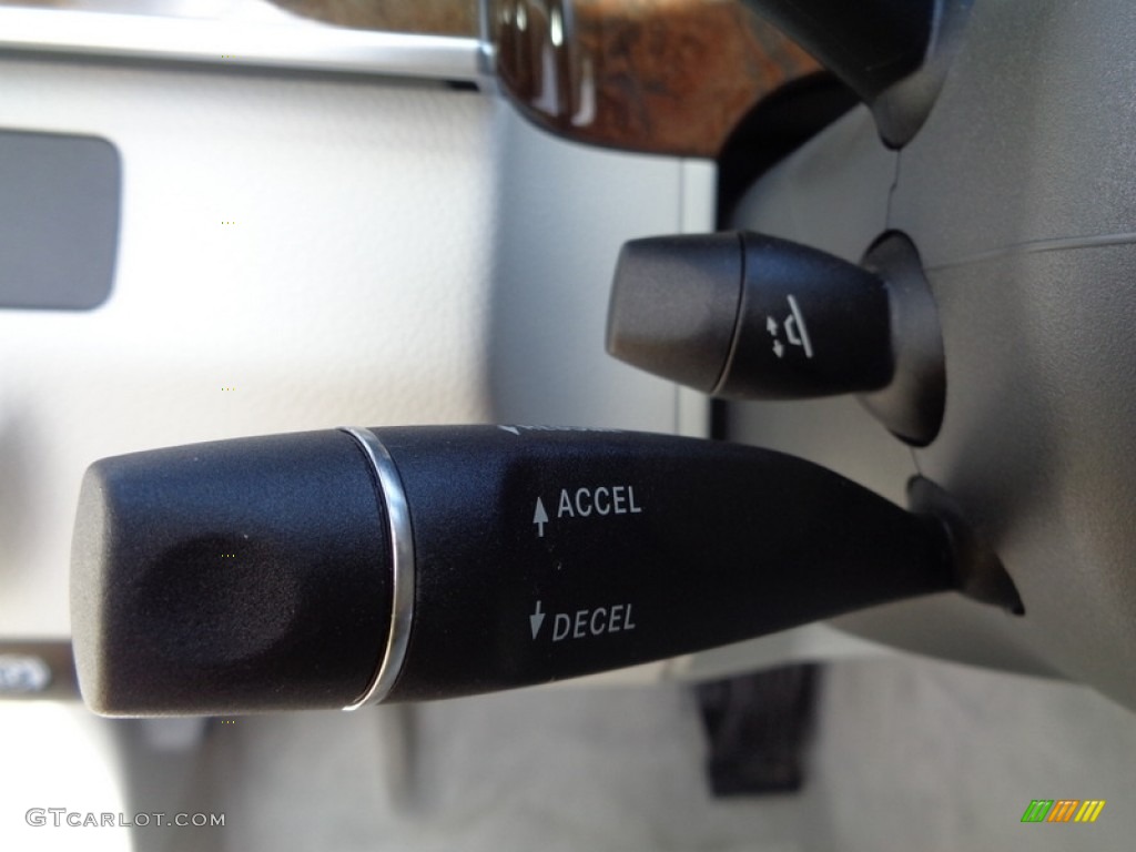 2014 E 350 Sedan - Iridium Silver Metallic / Gray/Dark Gray photo #71