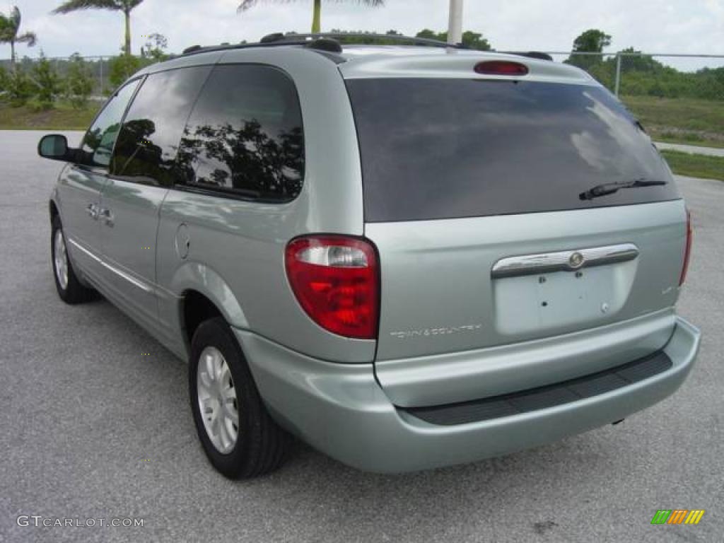 2003 Town & Country LXi - Satin Jade Pearl / Taupe photo #4