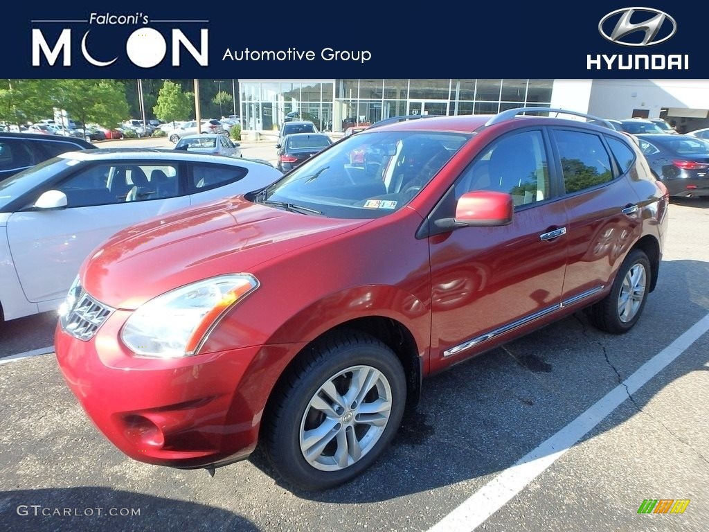 2012 Rogue SV AWD - Cayenne Red / Black photo #1