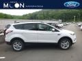 2018 Oxford White Ford Escape SE 4WD  photo #1