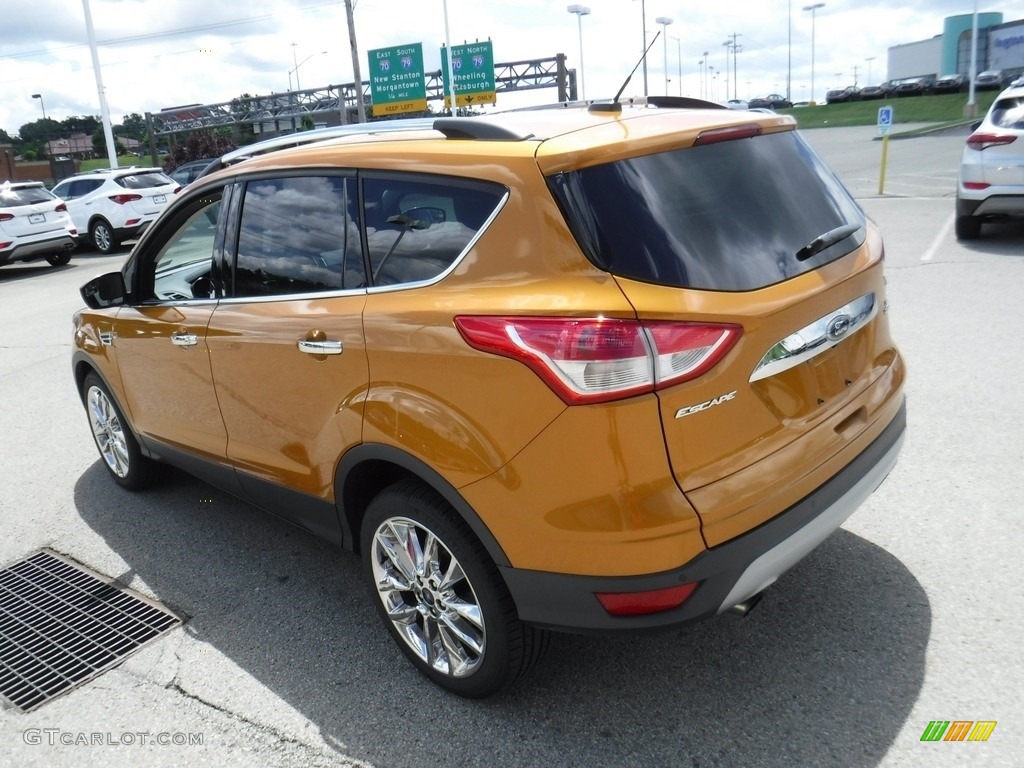 2016 Escape SE 4WD - Electric Spice Metallic / Medium Light Stone photo #9