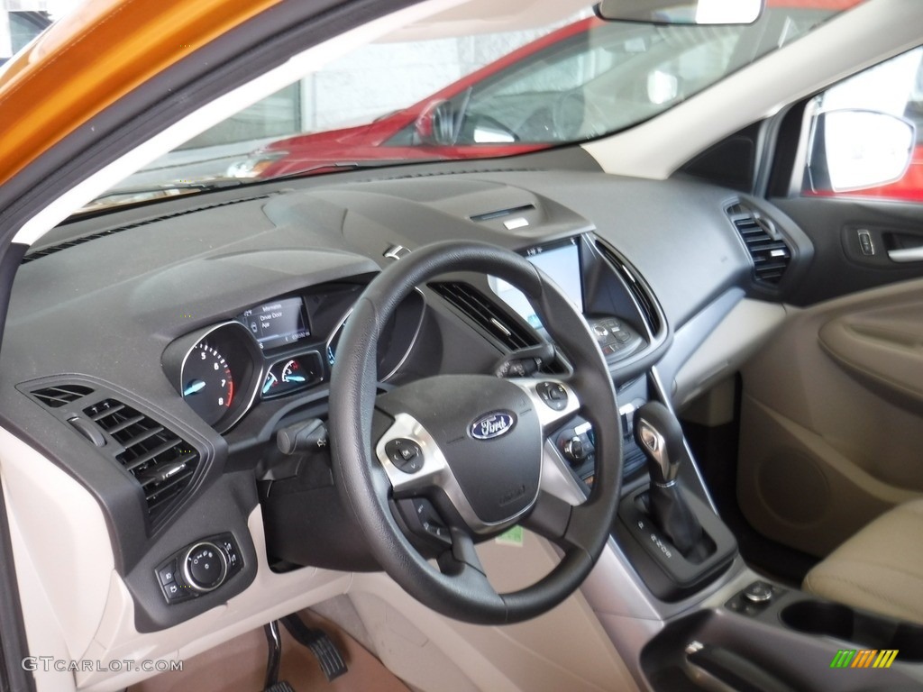 2016 Escape SE 4WD - Electric Spice Metallic / Medium Light Stone photo #14