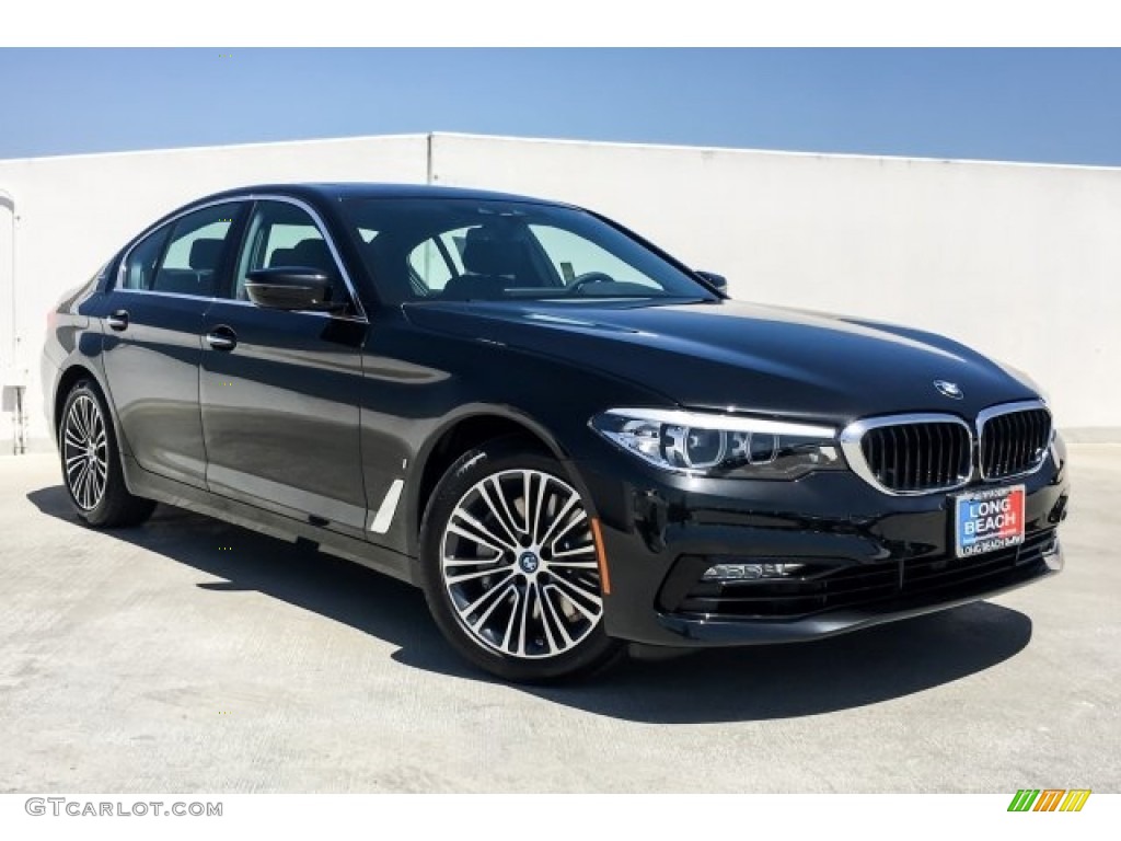 2018 5 Series 530e iPerfomance Sedan - Black Sapphire Metallic / Black photo #12