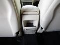 Cirrus White - GLA 250 4Matic Photo No. 15