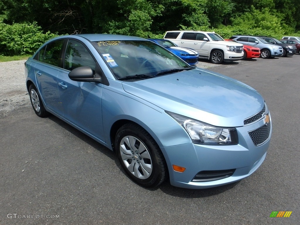 2012 Cruze LS - Ice Blue Metallic / Jet Black/Medium Titanium photo #5