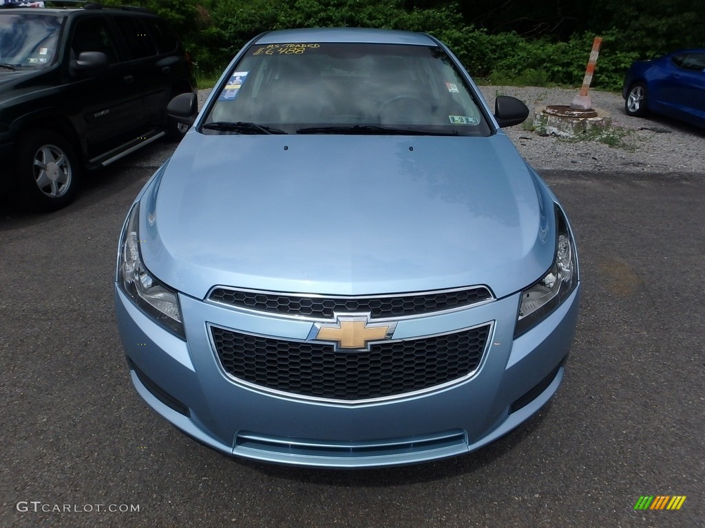 2012 Cruze LS - Ice Blue Metallic / Jet Black/Medium Titanium photo #6