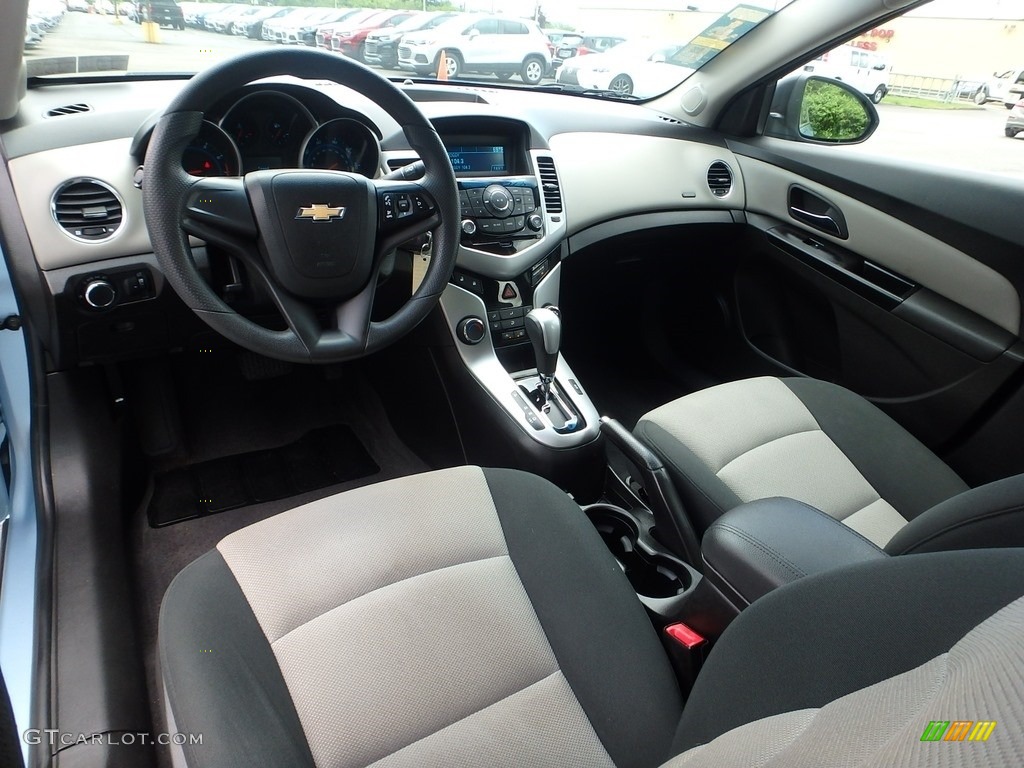 2012 Cruze LS - Ice Blue Metallic / Jet Black/Medium Titanium photo #10
