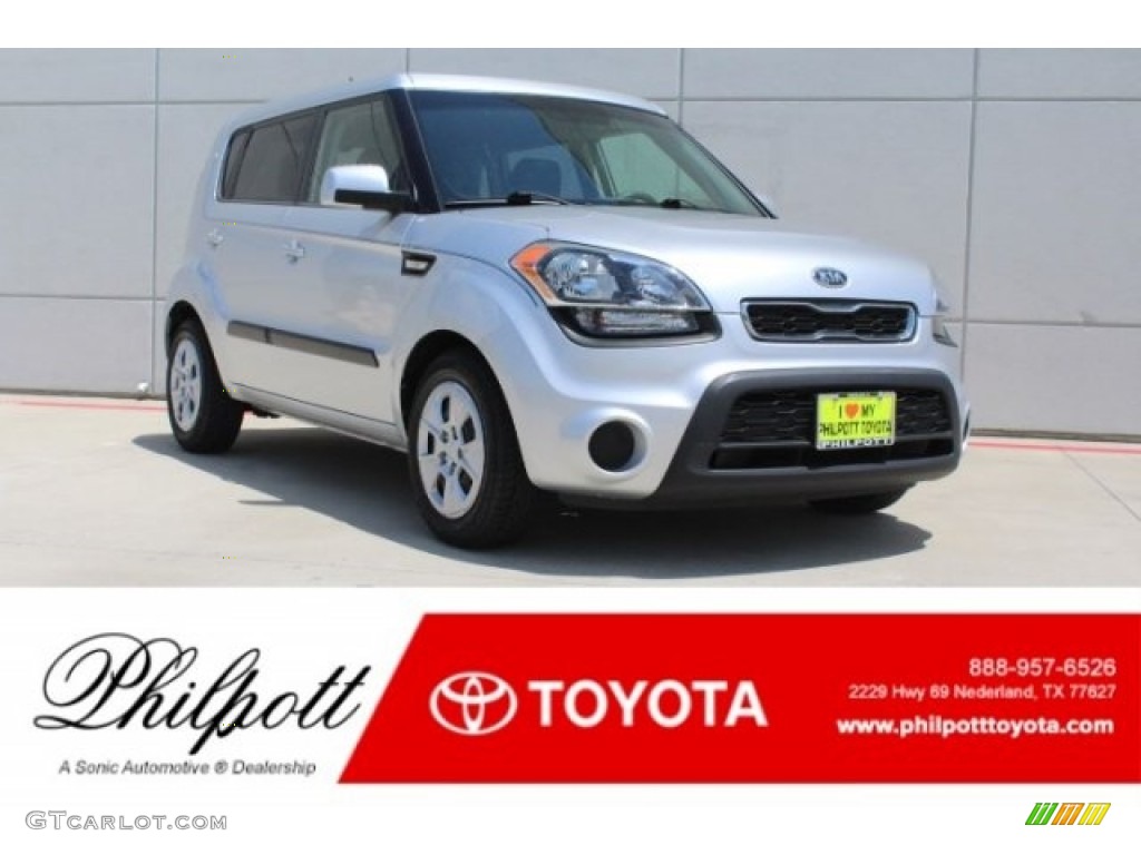 2012-bright-silver-kia-soul-1-6-127520956-photo-10-gtcarlot