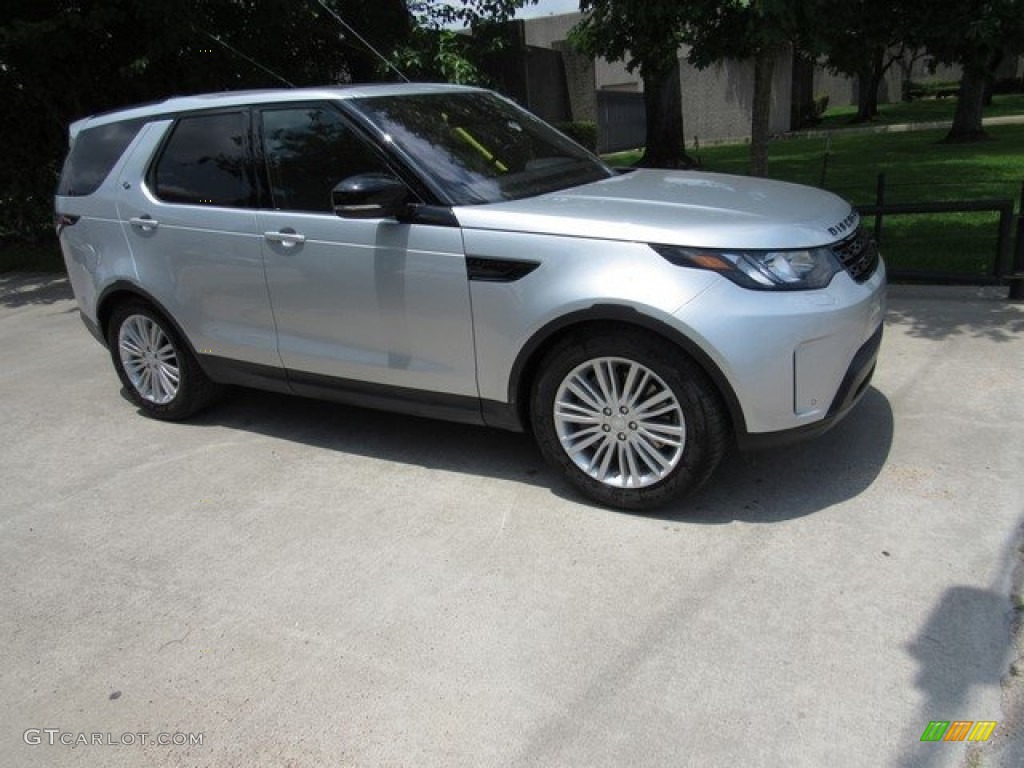 Indus Silver Metallic Land Rover Discovery