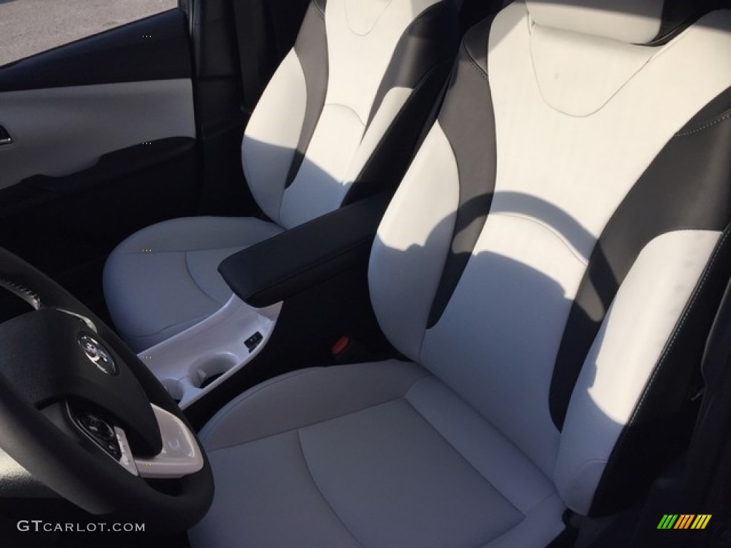 2018 Prius Prime Advanced - Magnetic Gray Metallic / Moonstone photo #10
