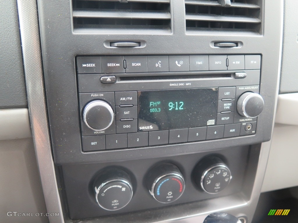 2008 Liberty Sport 4x4 - Jeep Green Metallic / Pastel Slate Gray photo #19