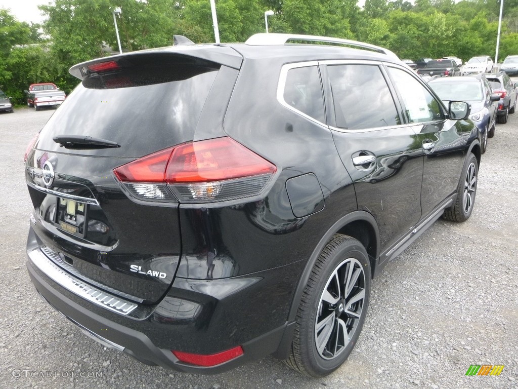 2018 Rogue SL AWD - Magnetic Black / Almond photo #4