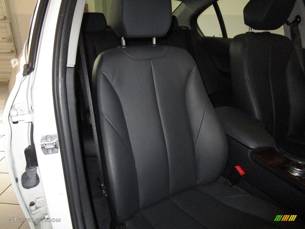 2015 3 Series 328i xDrive Sedan - Alpine White / Black photo #16