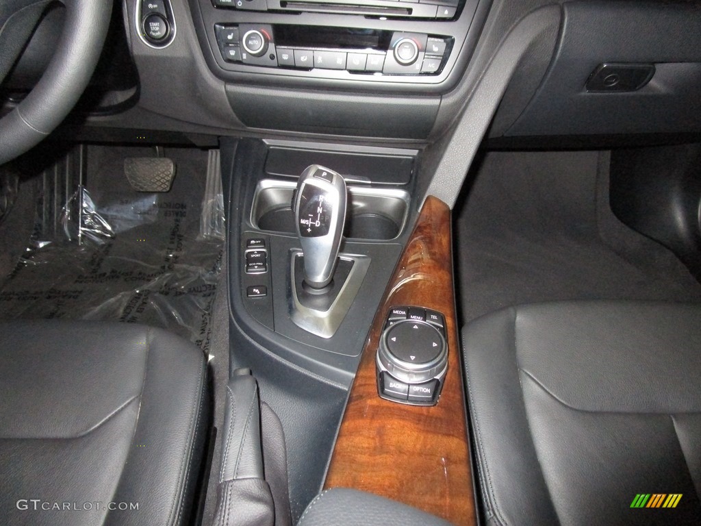 2015 3 Series 328i xDrive Sedan - Alpine White / Black photo #26