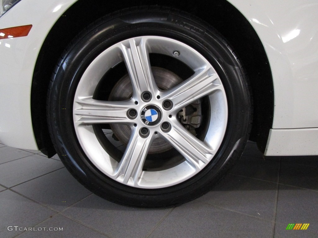2015 3 Series 328i xDrive Sedan - Alpine White / Black photo #32
