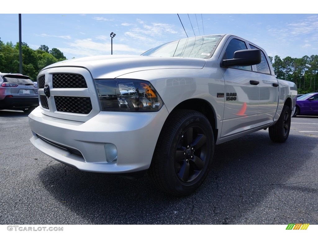 2018 1500 Express Crew Cab - Bright Silver Metallic / Black/Diesel Gray photo #3