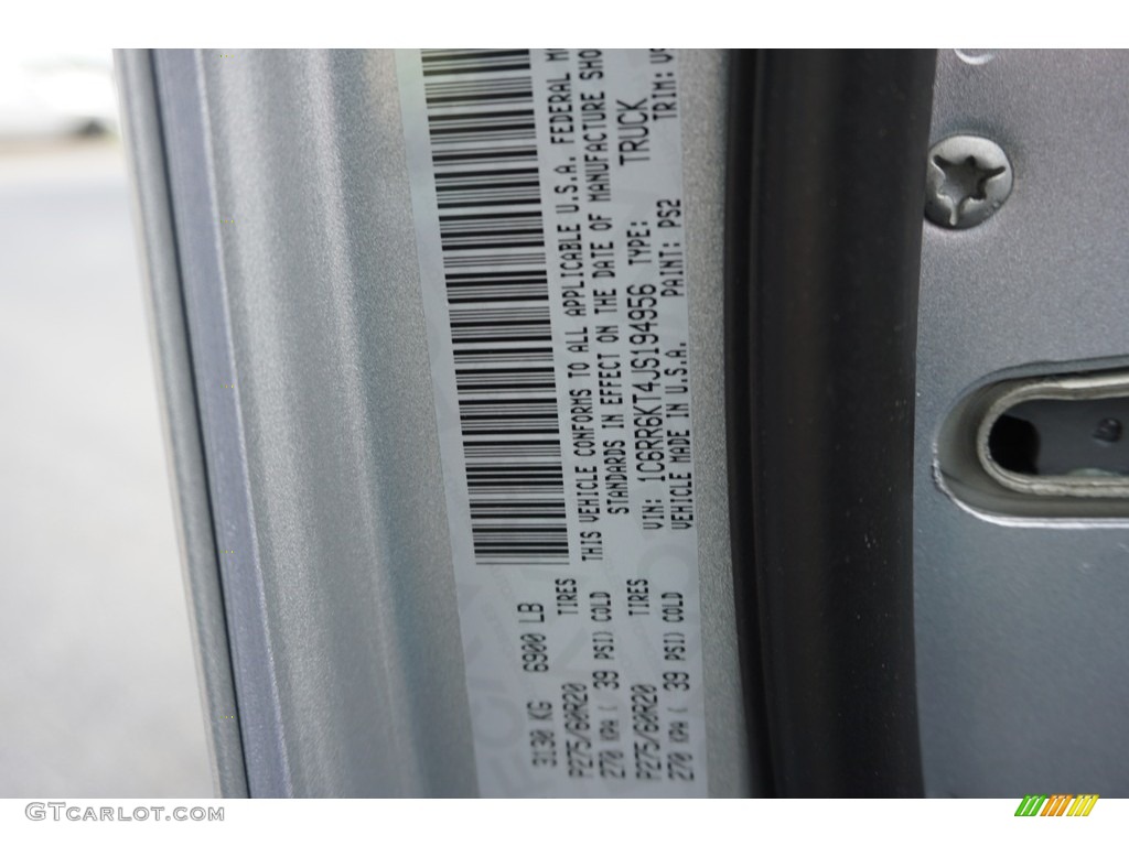 2018 1500 Express Crew Cab - Bright Silver Metallic / Black/Diesel Gray photo #13