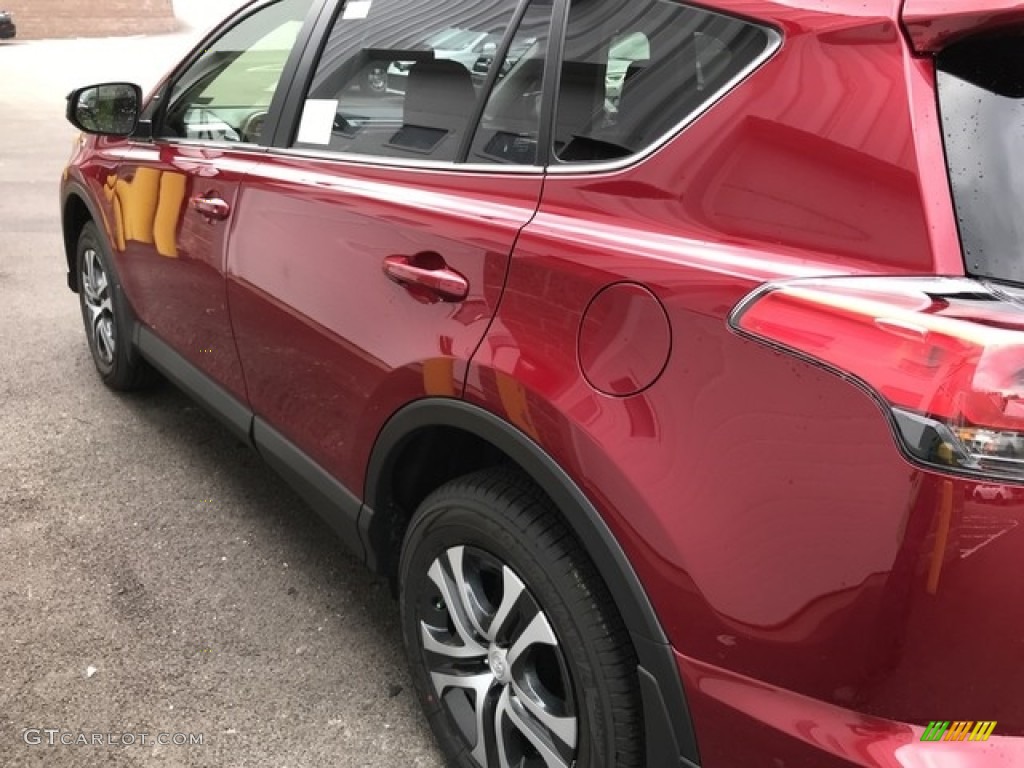 2018 RAV4 LE - Ruby Flare Pearl / Black photo #4