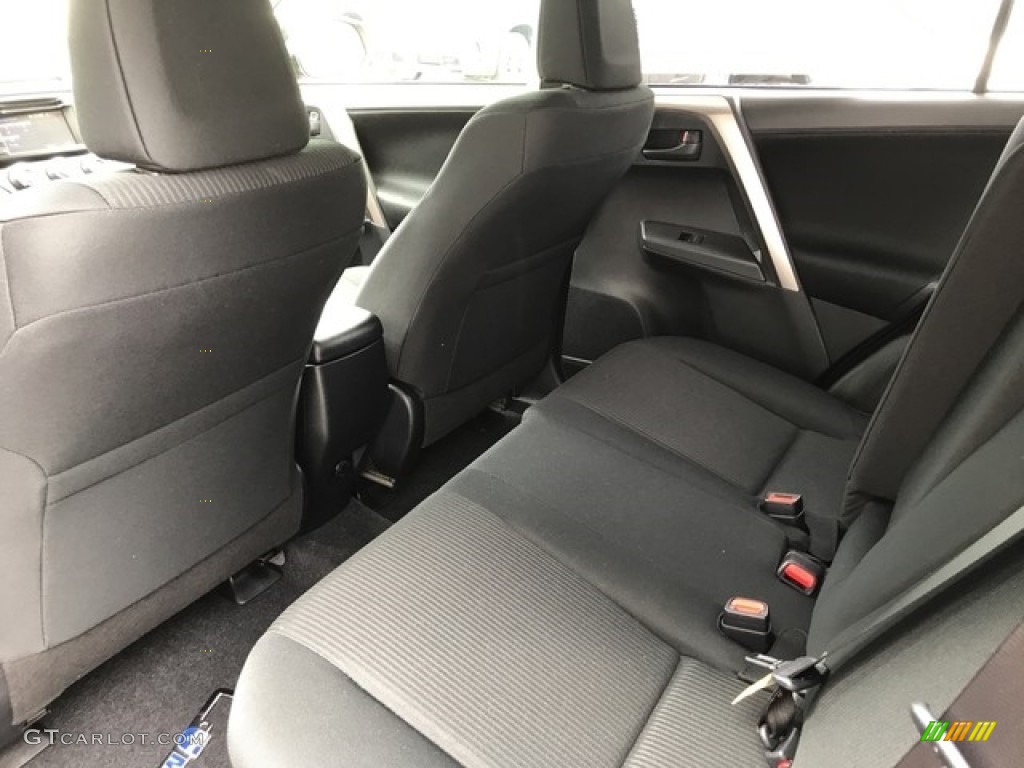 2018 RAV4 LE - Ruby Flare Pearl / Black photo #15