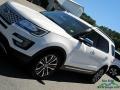 2017 White Platinum Ford Explorer Platinum 4WD  photo #30