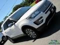 2017 White Platinum Ford Explorer Platinum 4WD  photo #31