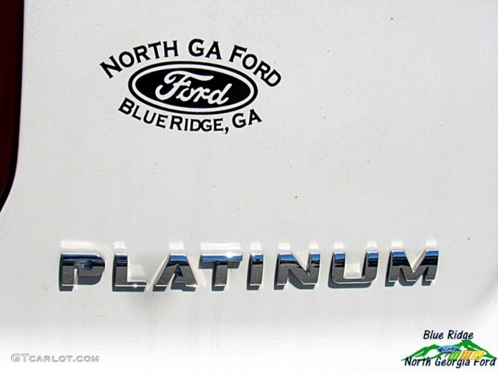2017 Explorer Platinum 4WD - White Platinum / Ebony Black photo #34