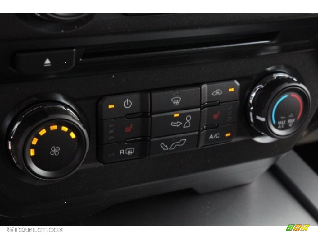 2018 F150 XLT SuperCrew 4x4 - Ingot Silver / Earth Gray photo #20