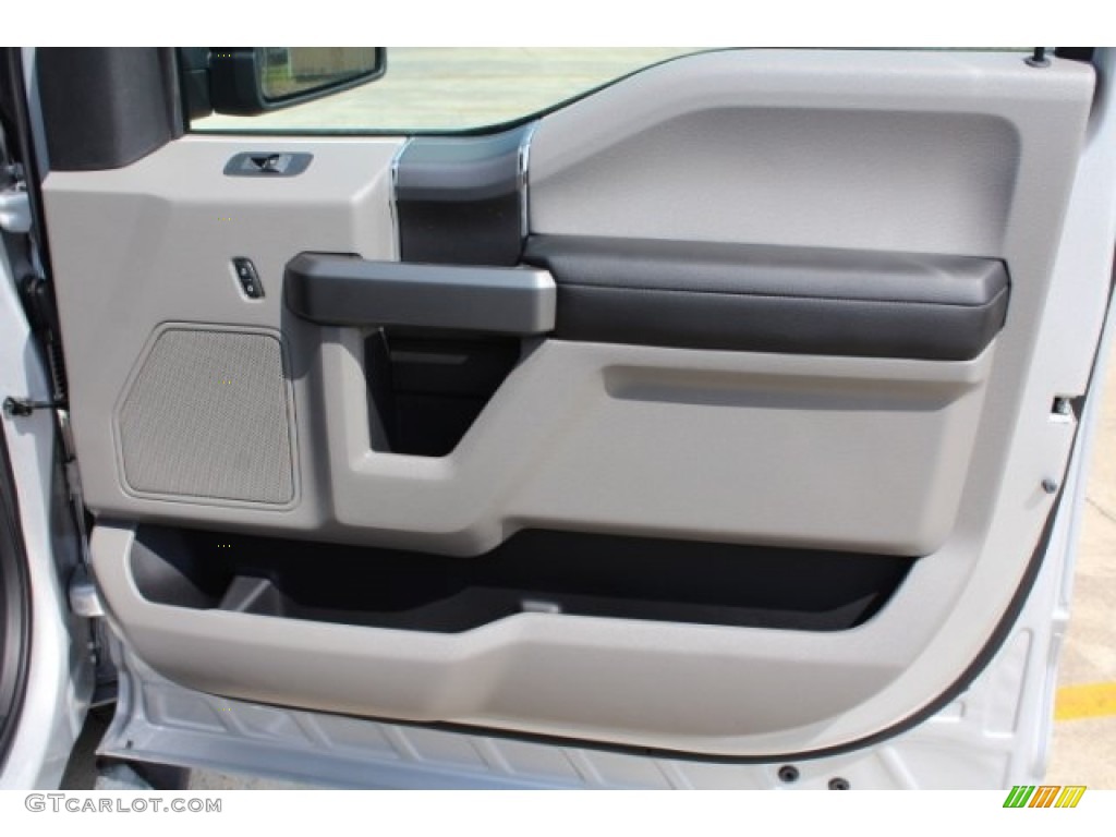 2018 F150 XLT SuperCrew 4x4 - Ingot Silver / Earth Gray photo #32