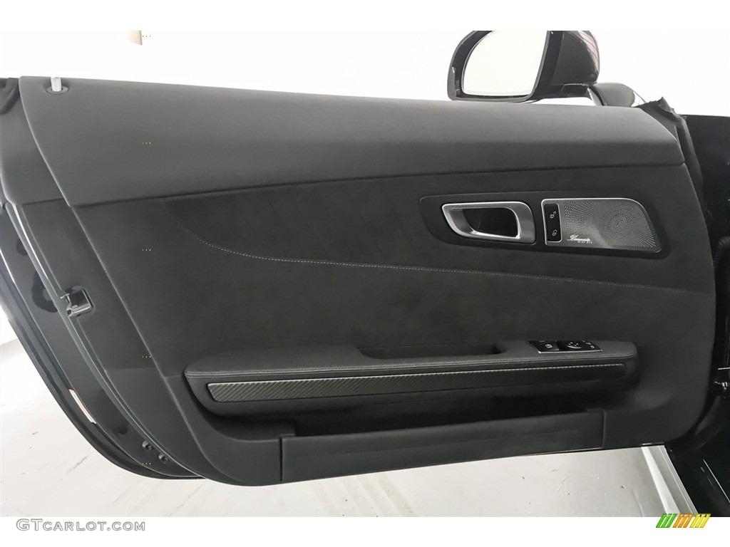 2018 Mercedes-Benz AMG GT R Coupe Black w/Dinamica Door Panel Photo #127571485