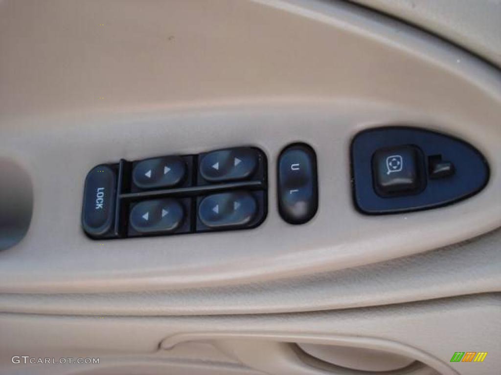 1999 Mustang SVT Cobra Convertible - Black / Medium Parchment photo #14