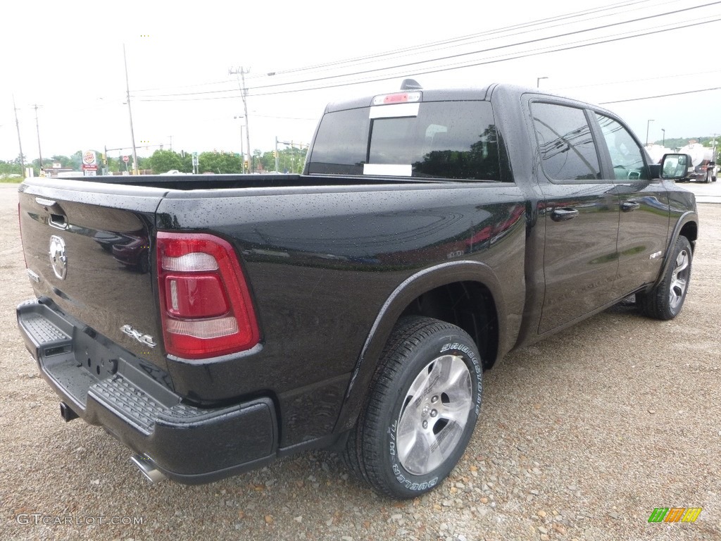 2019 1500 Laramie Crew Cab 4x4 - Diamond Black Crystal Pearl / Black photo #5