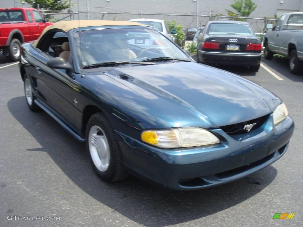 1994 Mustang V6 Convertible - Deep Forest Green Metallic / Saddle photo #4