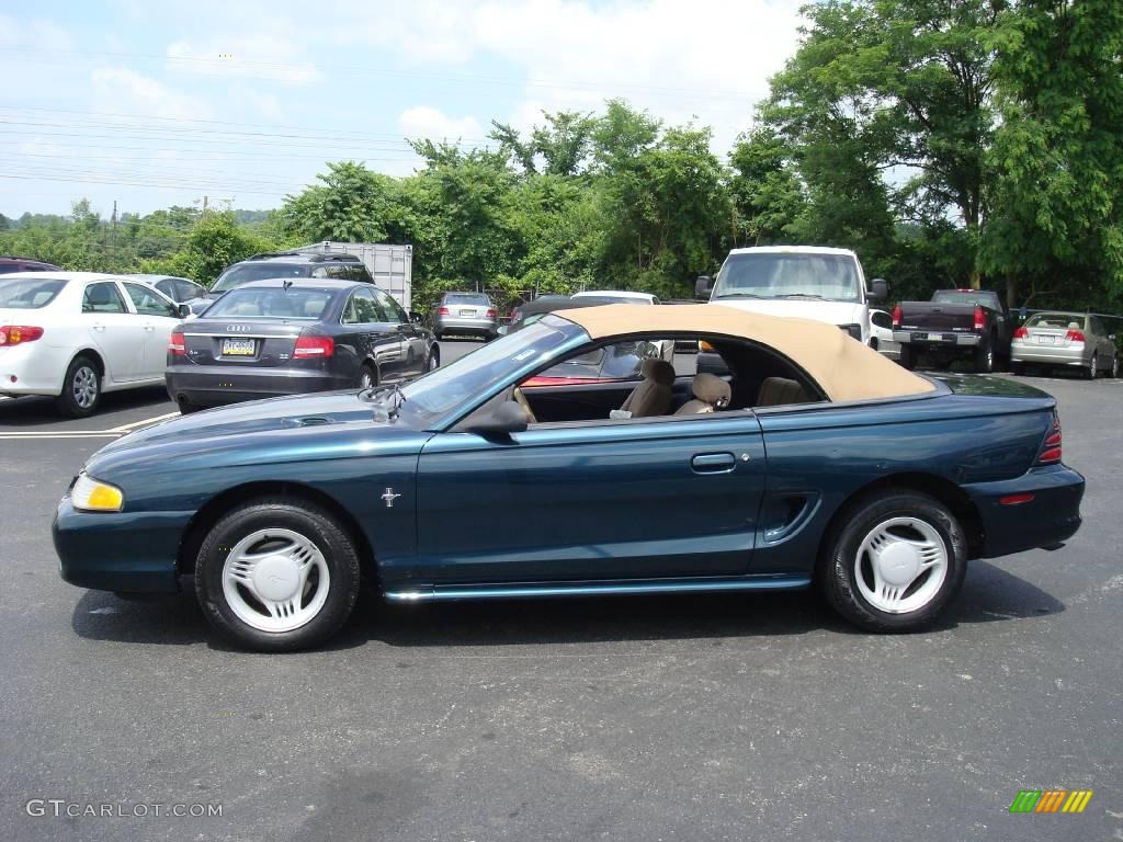 1994 Mustang V6 Convertible - Deep Forest Green Metallic / Saddle photo #9