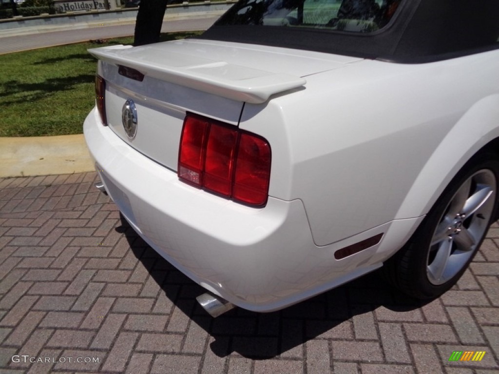 2007 Mustang V6 Premium Convertible - Performance White / Medium Parchment photo #53