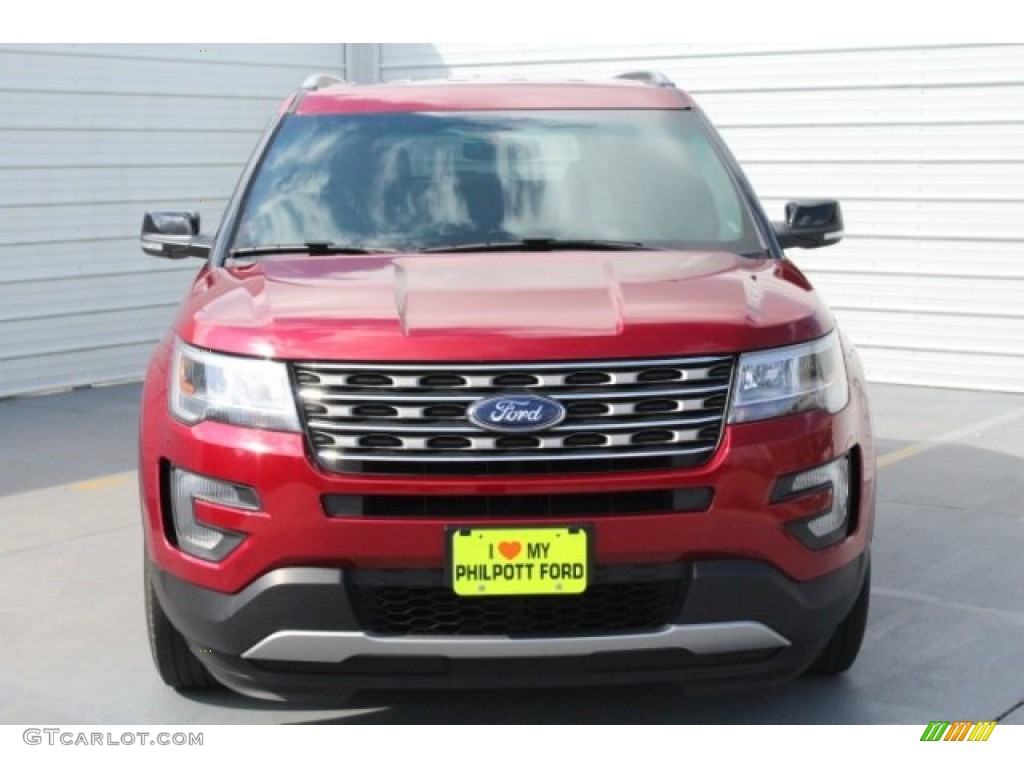 2016 Explorer XLT - Ruby Red Metallic Tri-Coat / Ebony Black photo #2