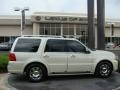 2005 Cashmere Tri Coat Lincoln Navigator Luxury 4x4  photo #1