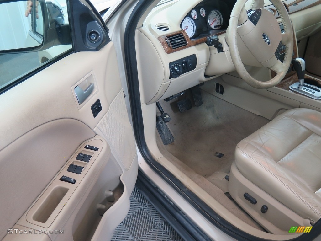 2005 Five Hundred Limited - Pueblo Gold Metallic / Pebble Beige photo #28