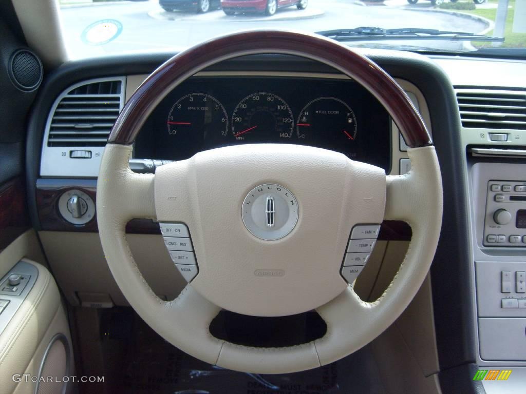 2006 Navigator Luxury - Black / Camel photo #26