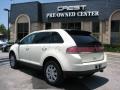 2007 Creme Brulee Metallic Lincoln MKX   photo #5