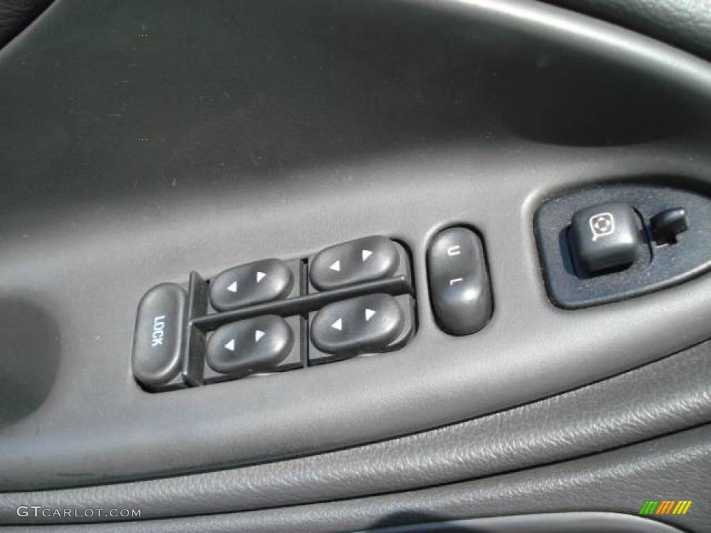 2001 Mustang GT Convertible - Silver Metallic / Dark Charcoal photo #13