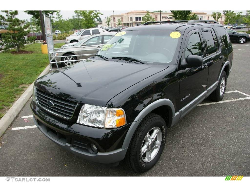 2002 Explorer XLT 4x4 - Black Clearcoat / Graphite photo #1