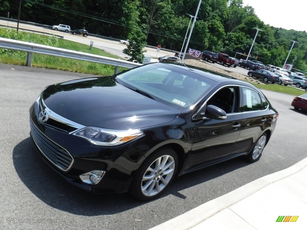 2013 Avalon XLE - Attitude Black Pearl / Black photo #6