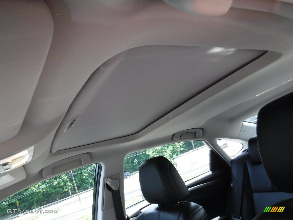2013 Avalon XLE - Attitude Black Pearl / Black photo #10