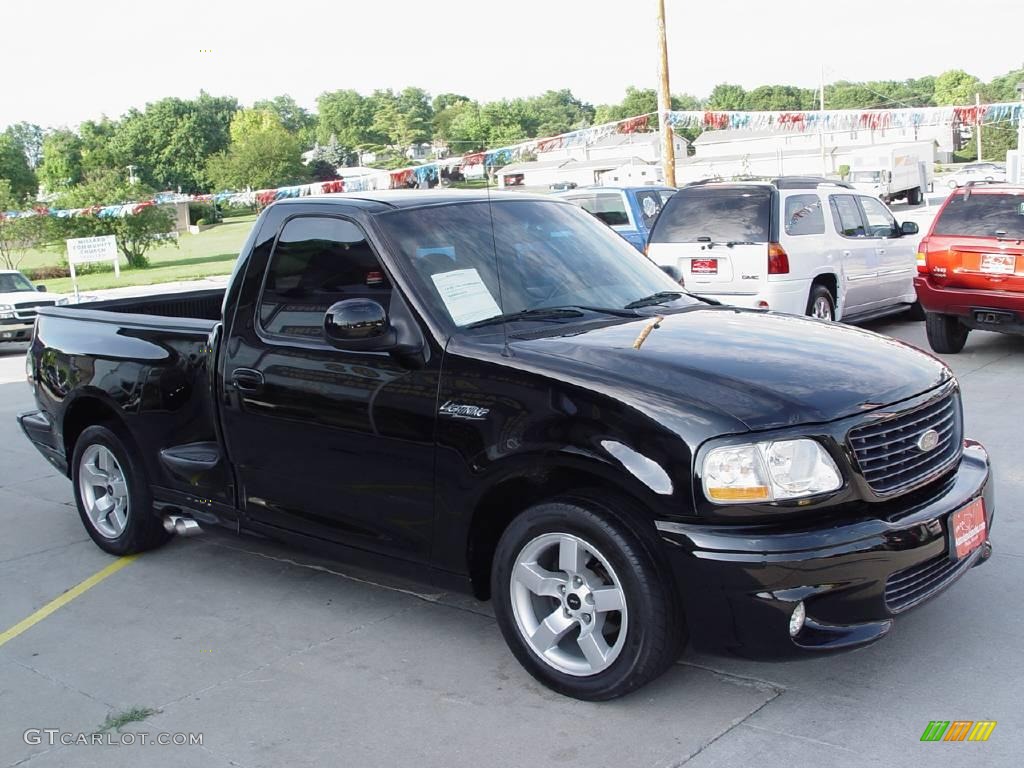 2002 F150 SVT Lightning - Black / SVT Medium Graphite photo #2