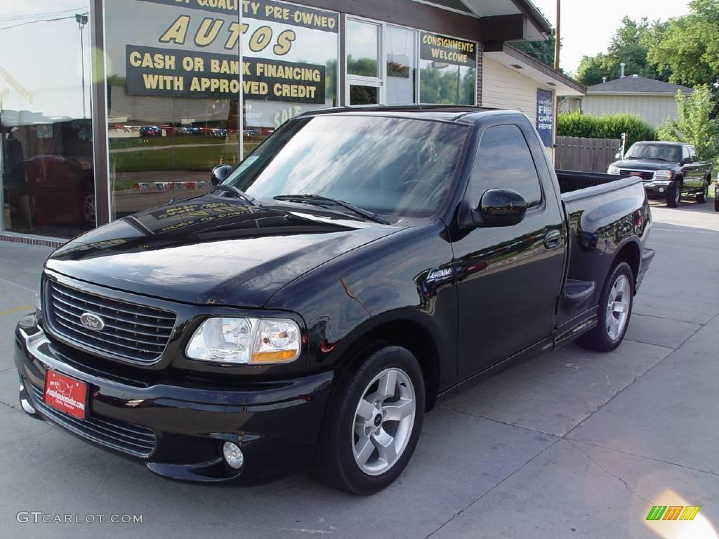 2002 F150 SVT Lightning - Black / SVT Medium Graphite photo #3