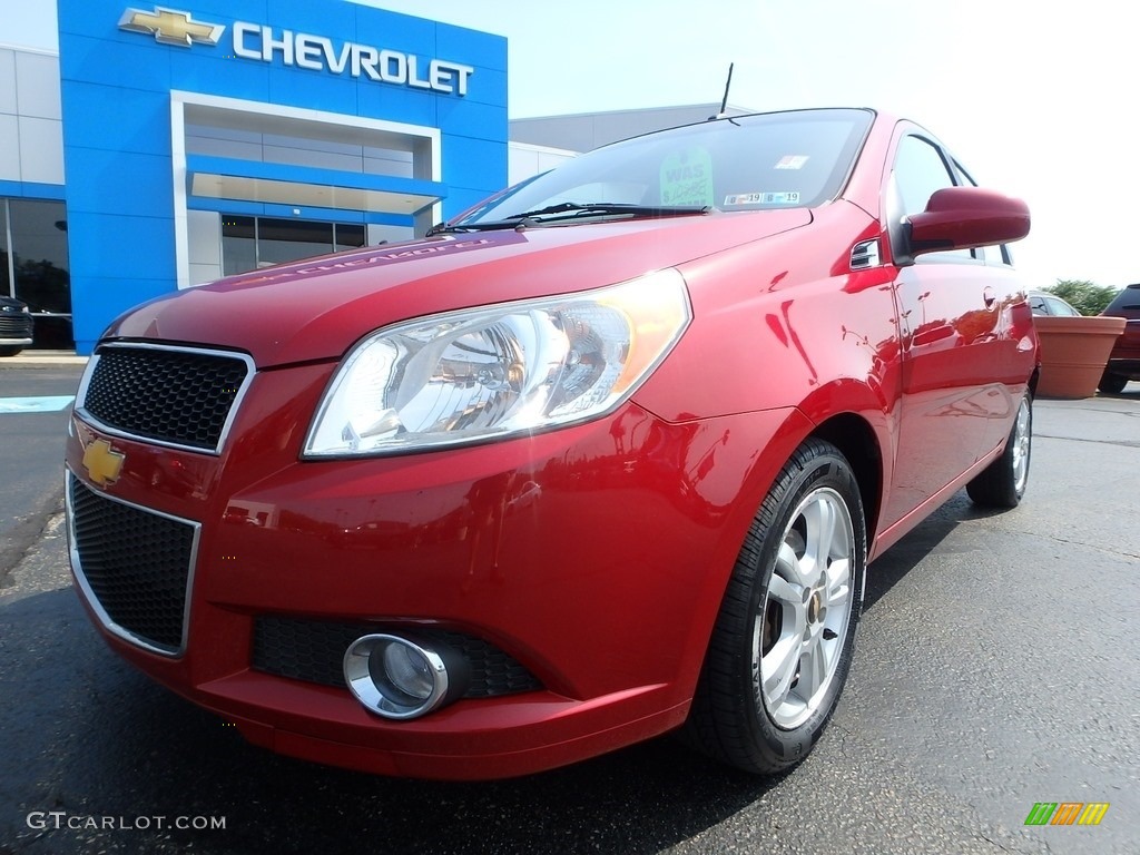 2011 Aveo Aveo5 LT - Sport Red / Charcoal photo #2