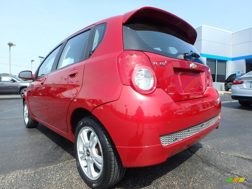 2011 Aveo Aveo5 LT - Sport Red / Charcoal photo #5