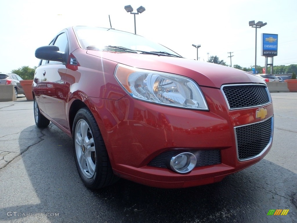 2011 Aveo Aveo5 LT - Sport Red / Charcoal photo #12