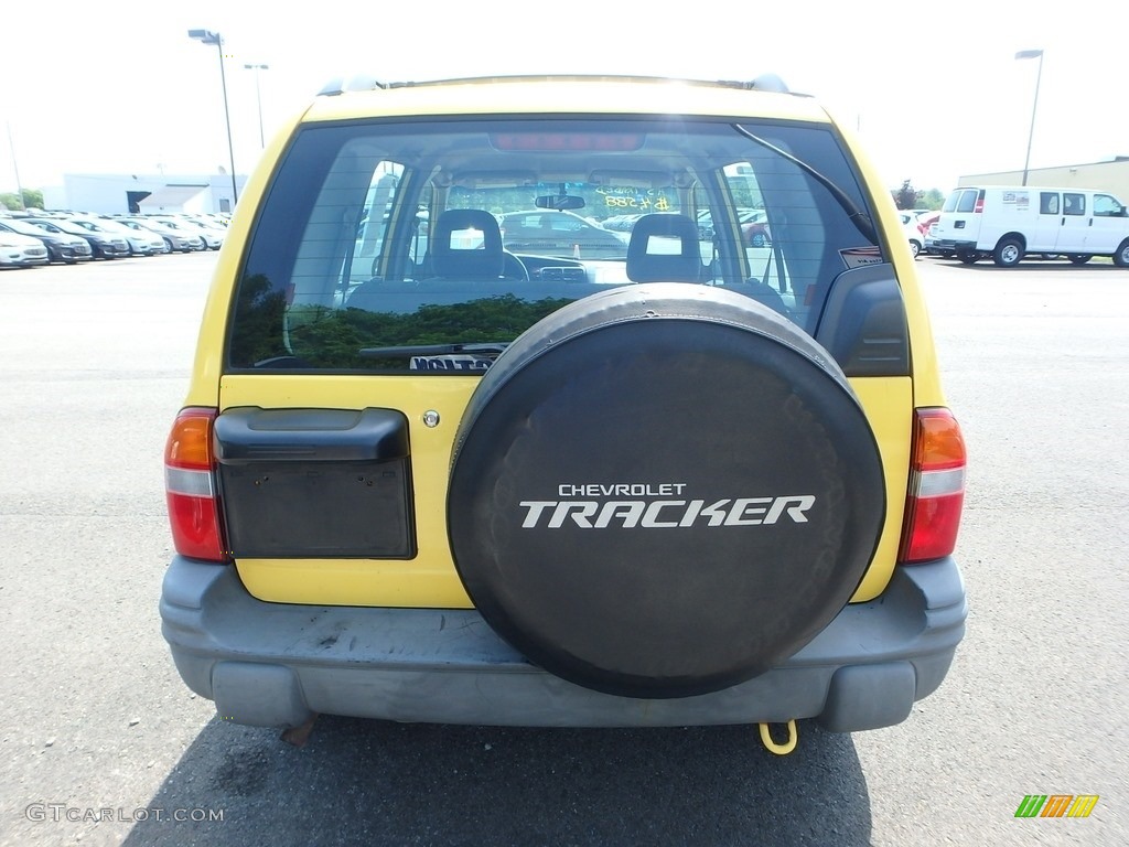 2002 Tracker ZR2 4WD Hard Top - Yellow / Medium Gray photo #3