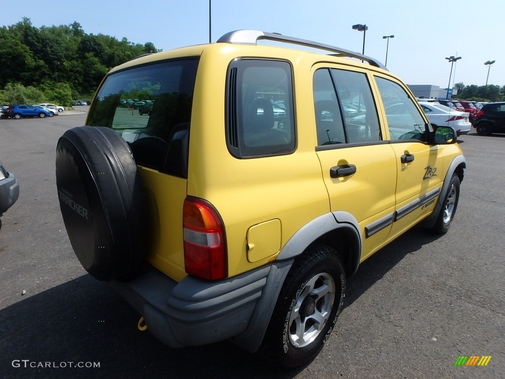 2002 Tracker ZR2 4WD Hard Top - Yellow / Medium Gray photo #4